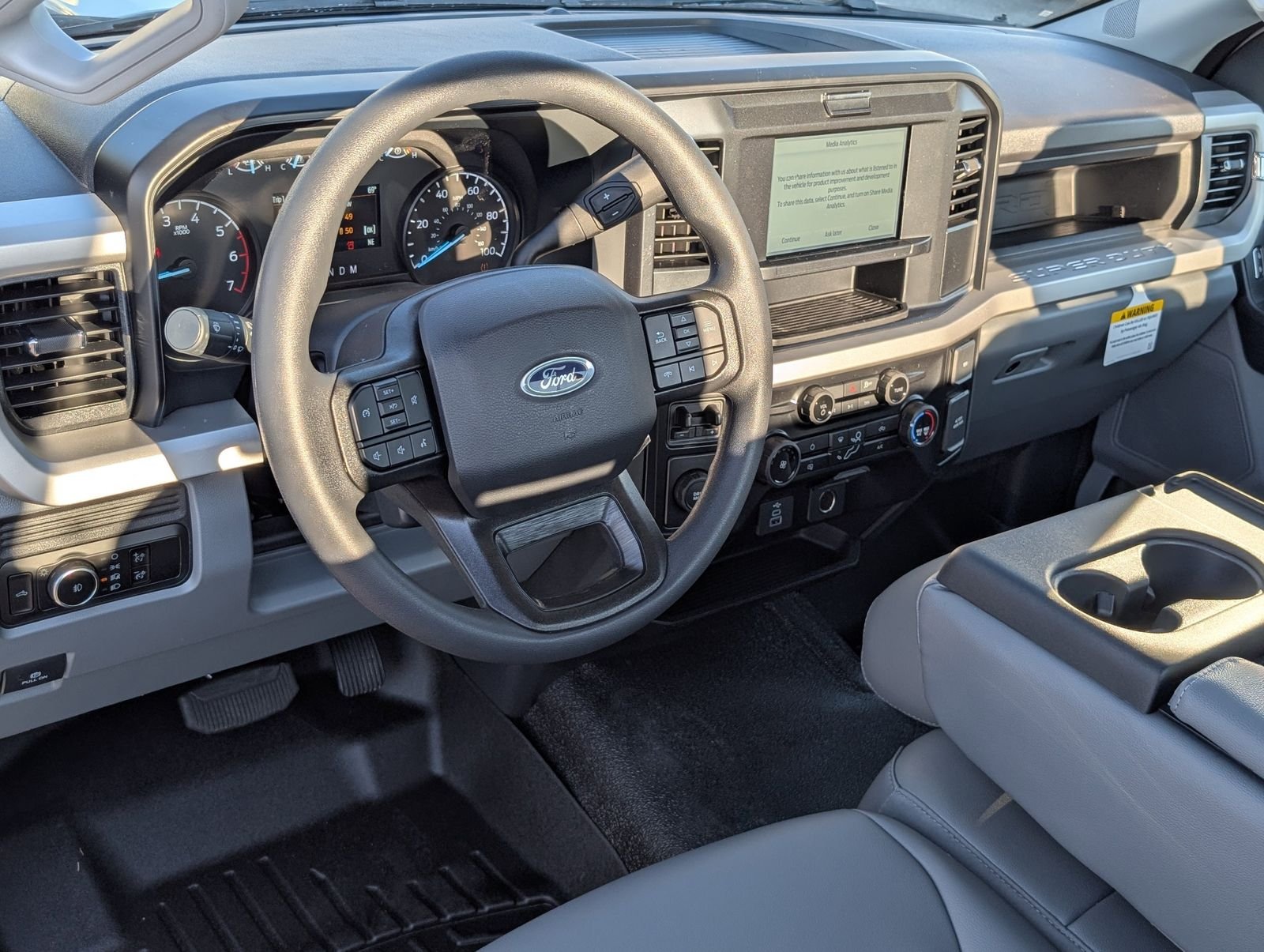 New 2026 Ford F250 XL w/ XL Chrome Package RWD image 5