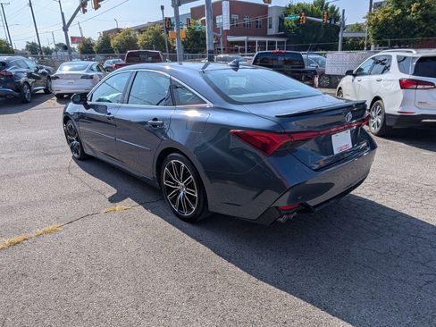 Used 2019 Toyota Avalon Touring image 8