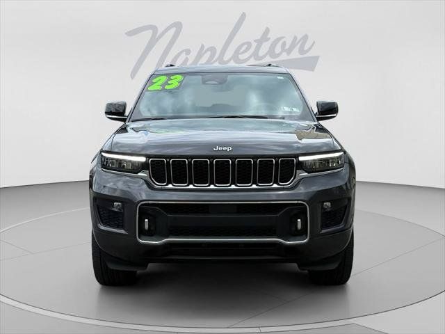 Certified 2023 Jeep Grand Cherokee Overland w/ Luxury Tech Group IV AWD/4WD image 9