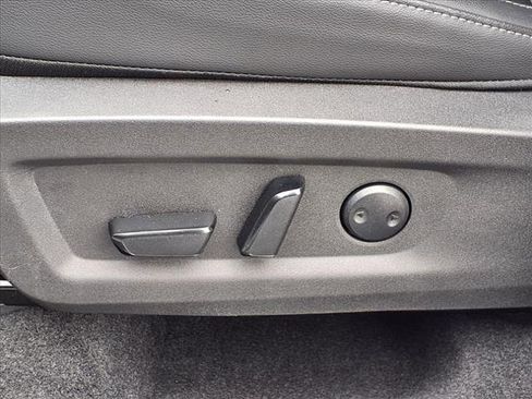 New 2025 Nissan Murano SV image 11