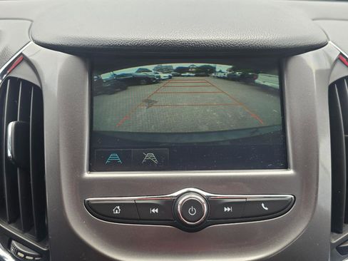 Used 2016 Chevrolet Cruze LT w/ Convenience Package FWD image 10