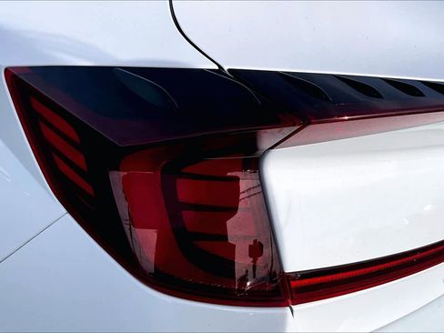 Used 2023 Hyundai Sonata Limited image 28