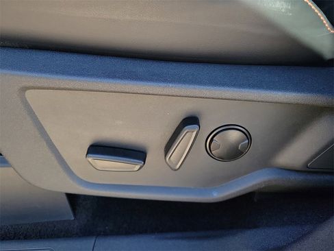 Used 2025 Ford Bronco Raptor w/ Interior Carbon Fiber Pack image 20