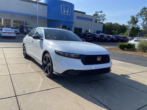 Used 2026 Honda Accord Sport image 2