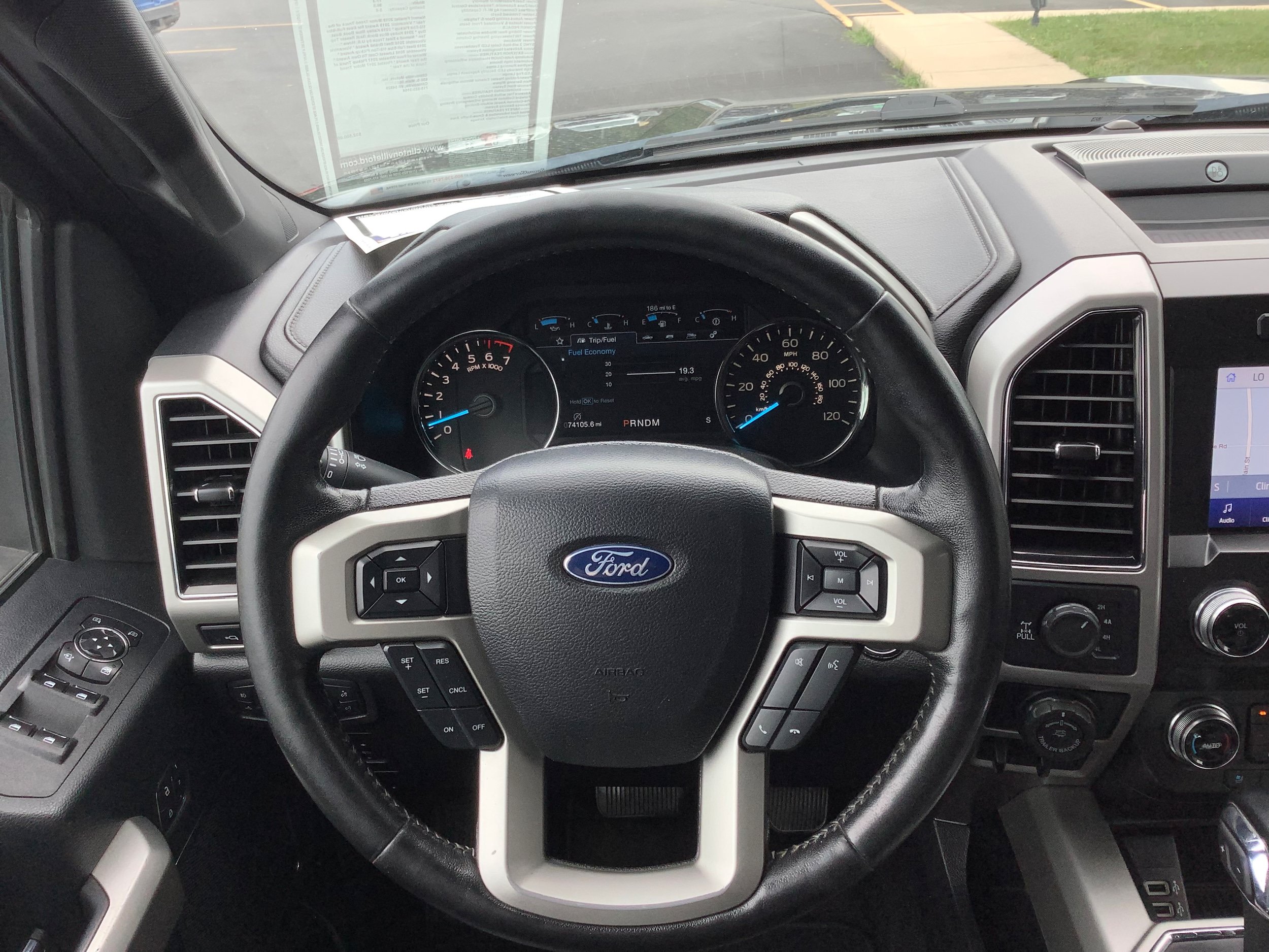 Used 2019 Ford F150 Lariat w/ Equipment Group 502A Luxury AWD/4WD image 9