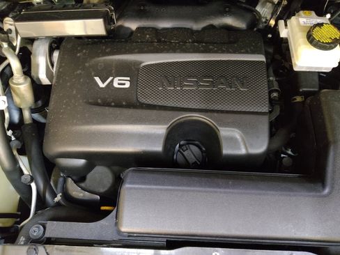 Used 2020 Nissan Pathfinder S image 30