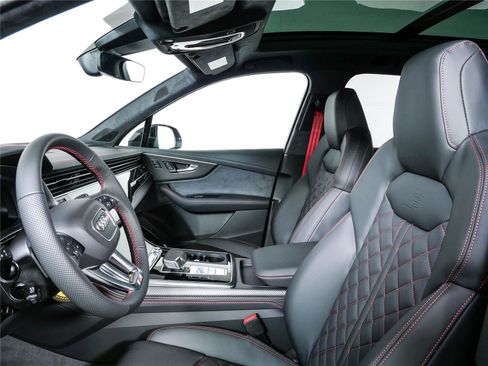 New 2026 Audi SQ7 Prestige AWD/4WD image 6