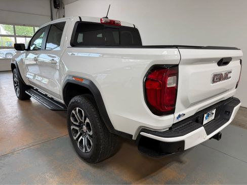 Used 2024 GMC Canyon AT4 w/ Technology Package AWD/4WD image 3