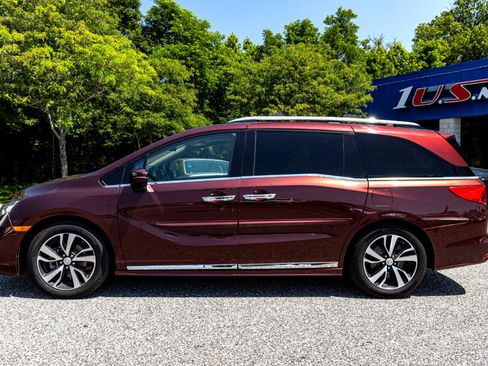 Used 2019 Honda Odyssey Elite image 3