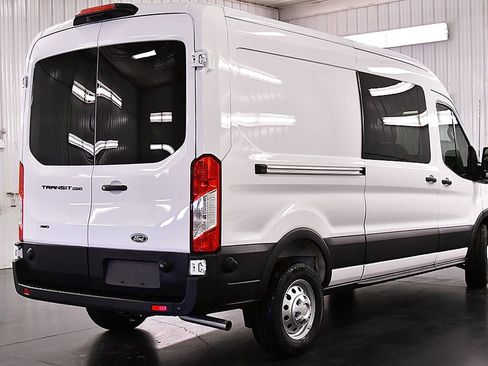 New 2026 Ford Transit 250 148 Medium Roof Extended AWD image 7
