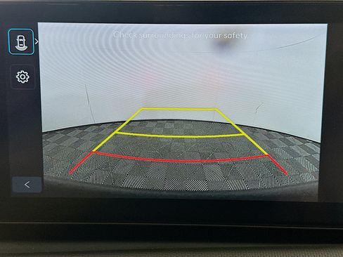 Used 2025 Hyundai Santa Cruz SEL FWD image 23