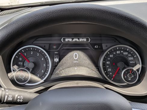 New 2026 RAM 1500 Express AWD/4WD image 24