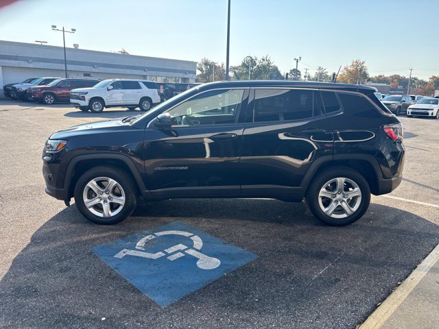 Used 2023 Jeep Compass Sport AWD/4WD image 26