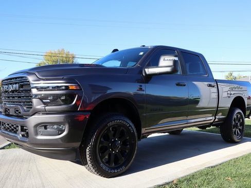 Used 2025 RAM 2500 Laramie w/ Night Edition image 8