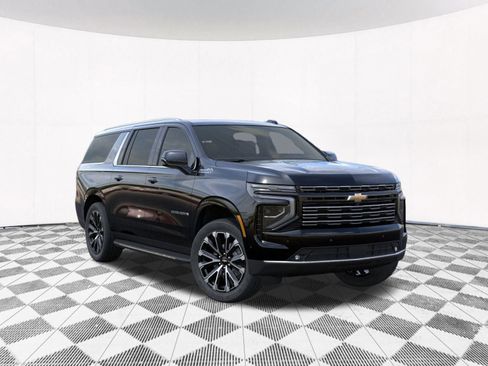 New 2026 Chevrolet Suburban High Country image 14