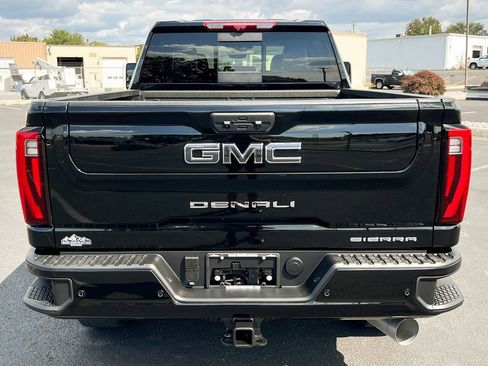 Used 2025 GMC Sierra 3500 Denali Ultimate image 13