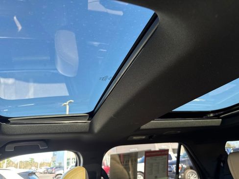 Used 2017 Ford Explorer Limited w/ Equipment Group 301A image 17