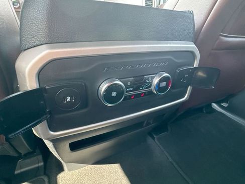 Used 2024 Ford Expedition Max Limited image 22