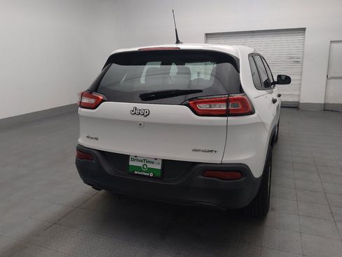Used 2015 Jeep Cherokee Sport AWD/4WD image 7