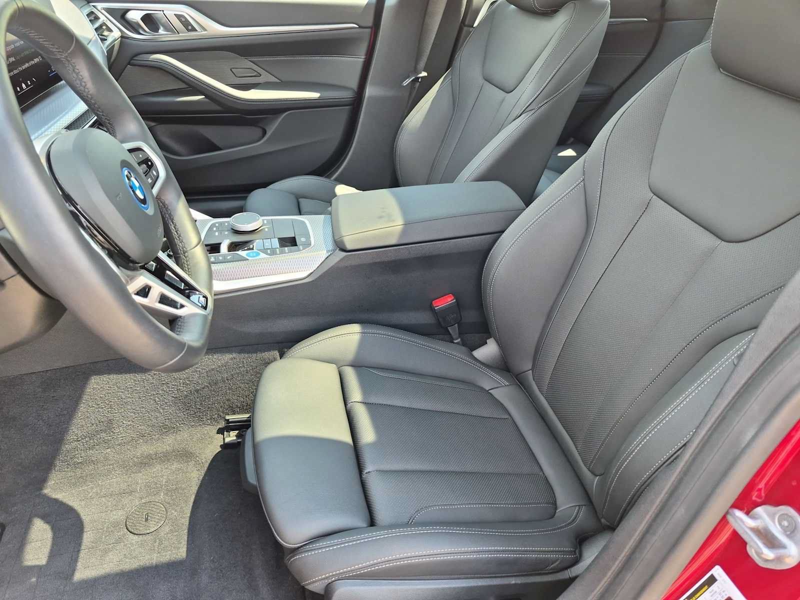 Used 2025 BMW i4 xDrive40i w/ M Sport Package AWD/4WD image 15