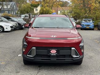 Used 2025 Hyundai Kona SEL video 2
