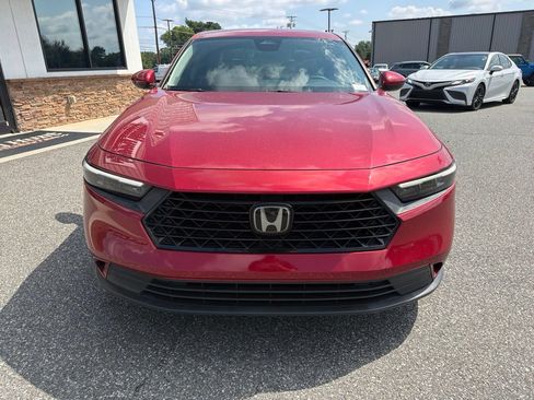 Used 2023 Honda Accord EX image 11
