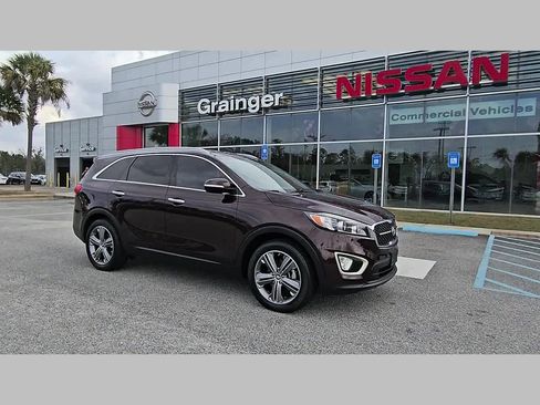 Used 2016 Kia Sorento LX w/ LX Convenience Package image 17