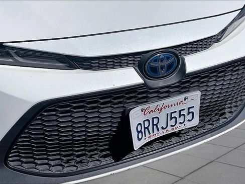 Used 2021 Toyota Corolla LE FWD image 29