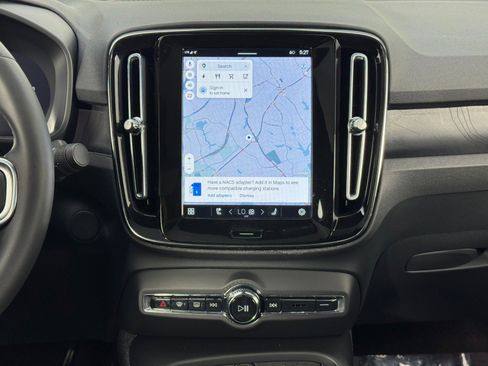 Used 2023 Volvo C40 P8 Recharge Ultimate w/ Protection Package Premier image 22