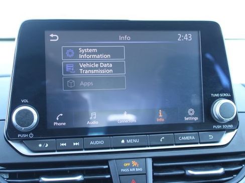 Used 2024 Nissan Altima 2.5 SR FWD image 24