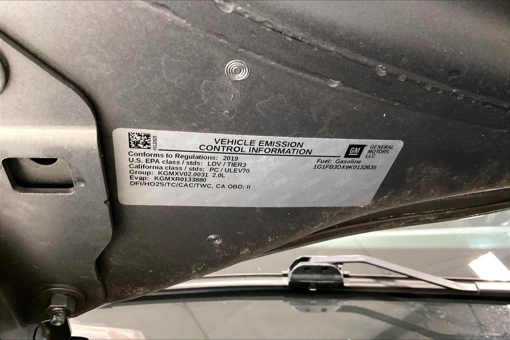 Used 2019 Chevrolet Camaro LT RWD image 29