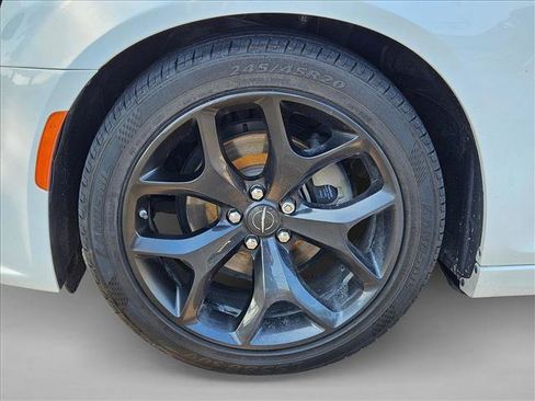 Used 2022 Chrysler 300 Touring L w/ Comfort Group RWD image 24