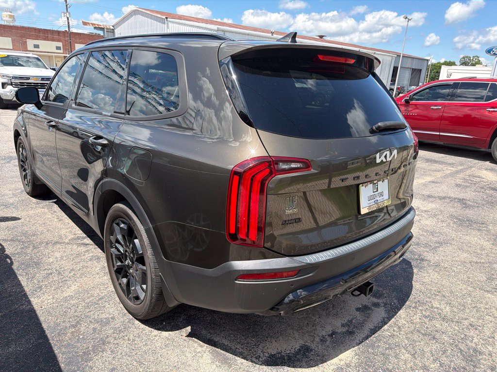 Used 2022 Kia Telluride SX w/ SX Prestige Package AWD/4WD image 2