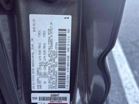 Used 2016 Toyota Tacoma SR5 image 9