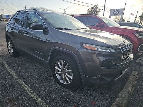 Used 2015 Jeep Cherokee Limited w/ Luxury Group image 3