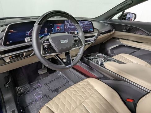 Used 2024 Cadillac Lyriq Sport w/ Nappa Leather Package AWD/4WD image 18
