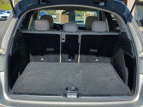 Used 2019 Mercedes-Benz GLC 300 4MATIC image 12