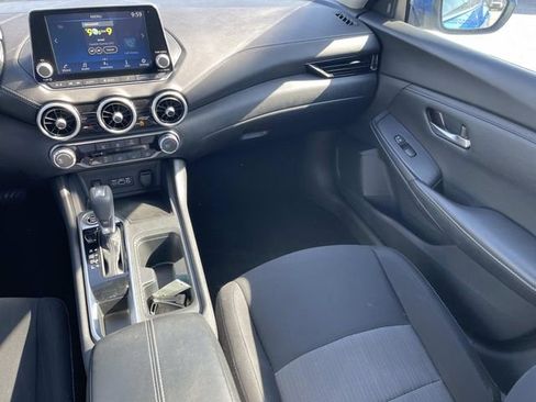 Used 2024 Nissan Sentra SV FWD image 13