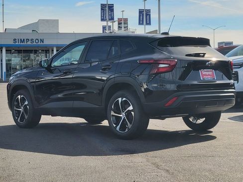 New 2026 Chevrolet Trax RS image 2