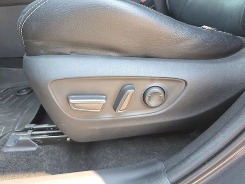 Used 2020 Toyota RAV4 XLE FWD image 16