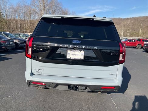 New 2026 Ford Expedition Max Active image 6