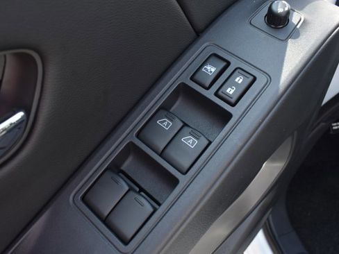 New 2026 Nissan Frontier SV w/ Tow Package image 12