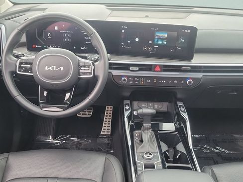 Used 2024 Kia Sorento SX AWD/4WD image 12
