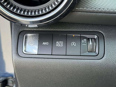 Used 2026 Chevrolet Equinox LT AWD/4WD image 22