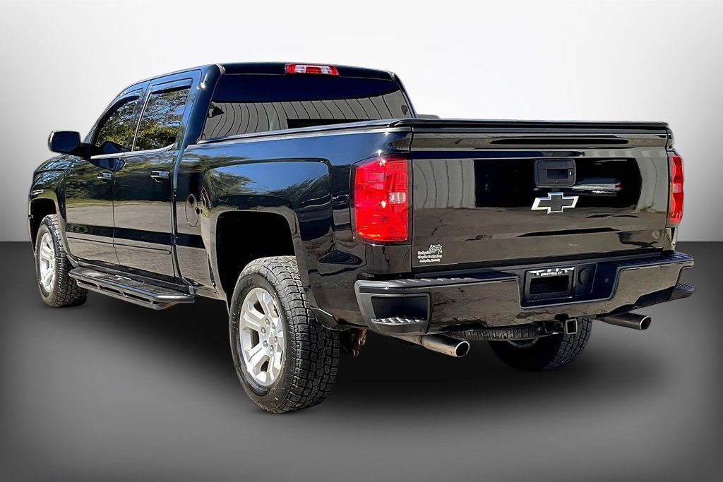 Used 2018 Chevrolet Silverado 1500 LT w/ All Star Edition AWD/4WD image 4