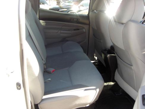 Used 2012 Toyota Tacoma PreRunner w/ TRD Sport Pkg RWD image 17