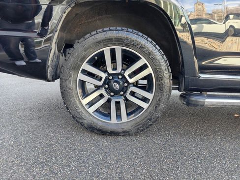 Used 2017 Toyota 4Runner Limited image 15