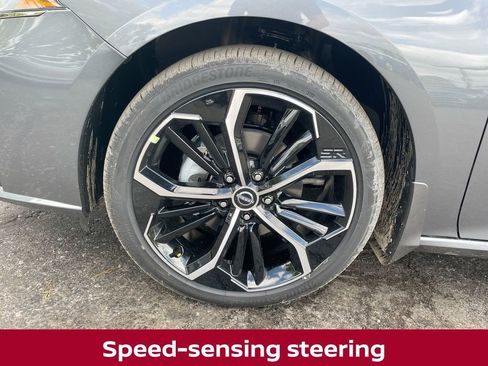 New 2025 Nissan Altima 2.5 SR w/ SR Premium Package image 21