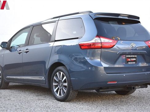 Used 2017 Toyota Sienna XLE Premium w/ Protection Package AWD/4WD image 2