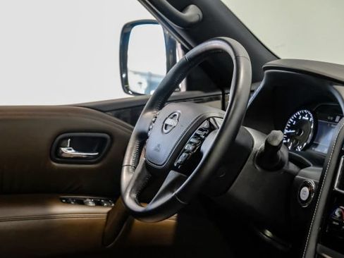 Used 2023 Nissan Armada Platinum w/ Captain's Chairs Package RWD image 17